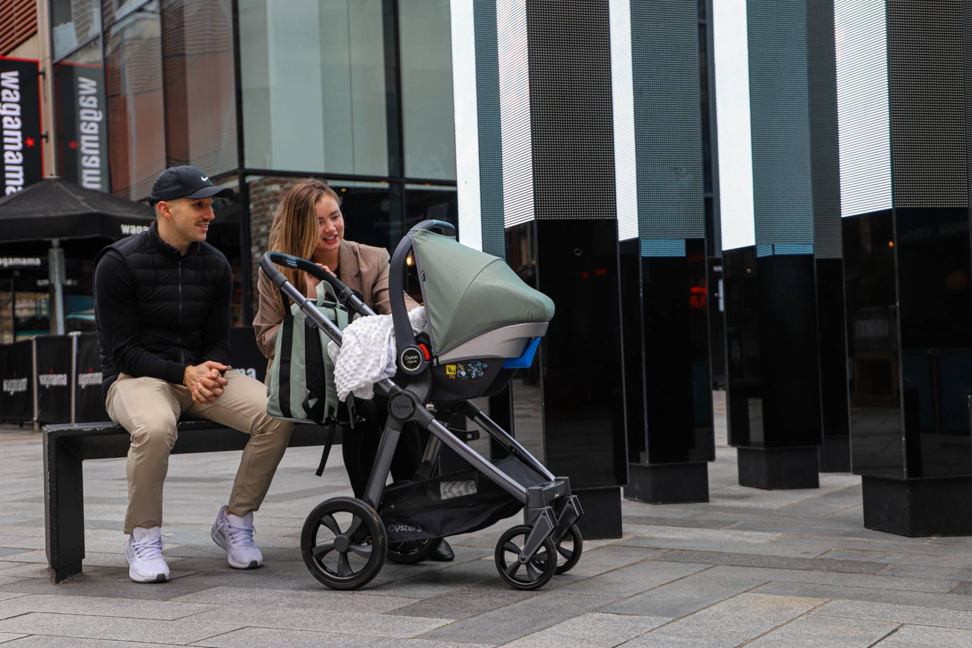 slider image slider_item_R8H3XT